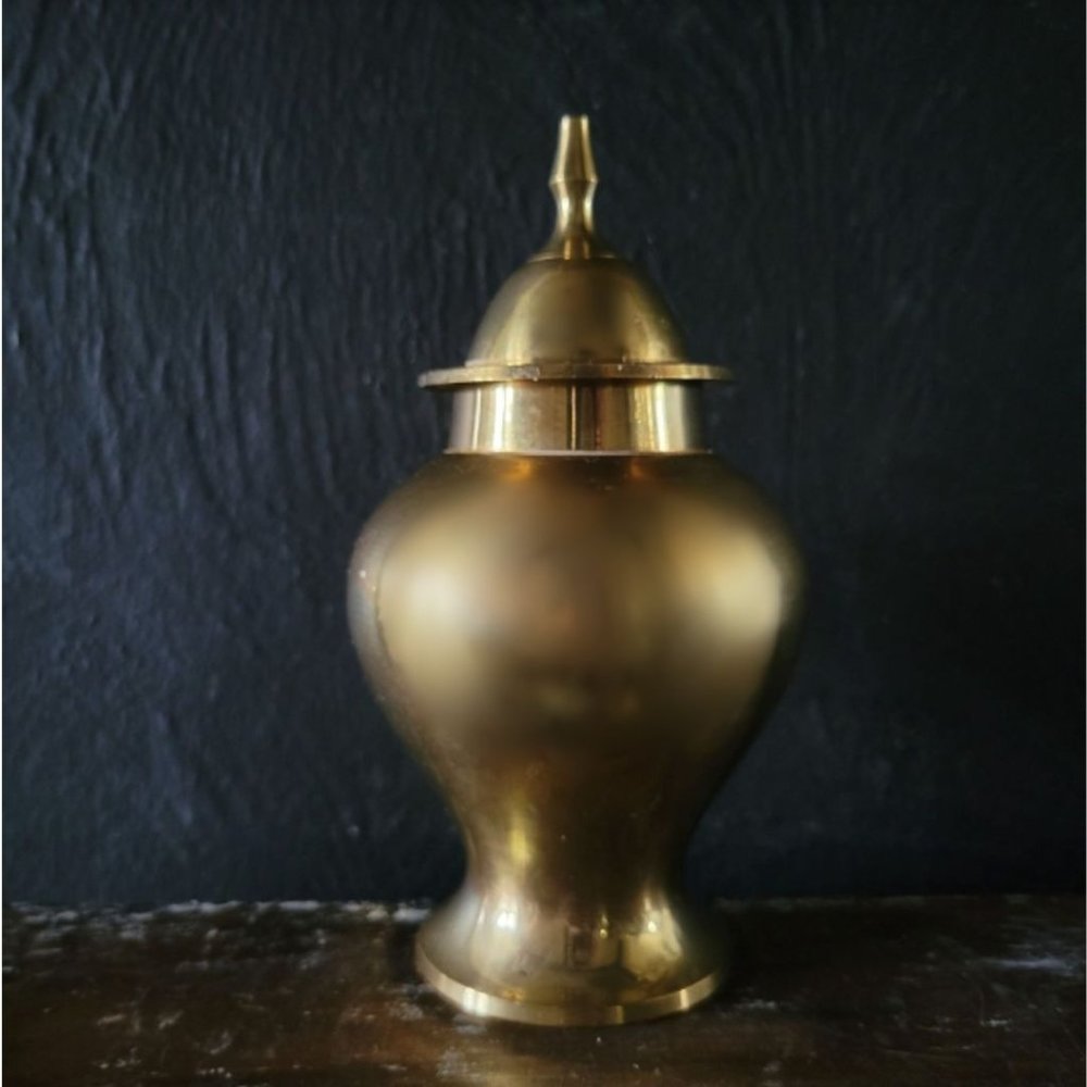 Small Vintage Brass Ginger Jar, Brass Urn, Brass Chinoiserie, Grandmillennial